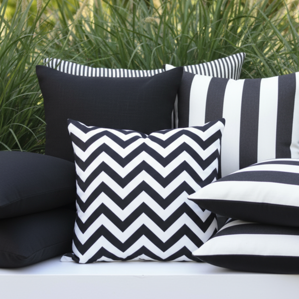 Indoor Outdoor Chevron Zig Zag Black White Pillow Cover with Zipper